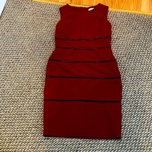 Kasper burgundy with black faux leather strips size 6 great condition